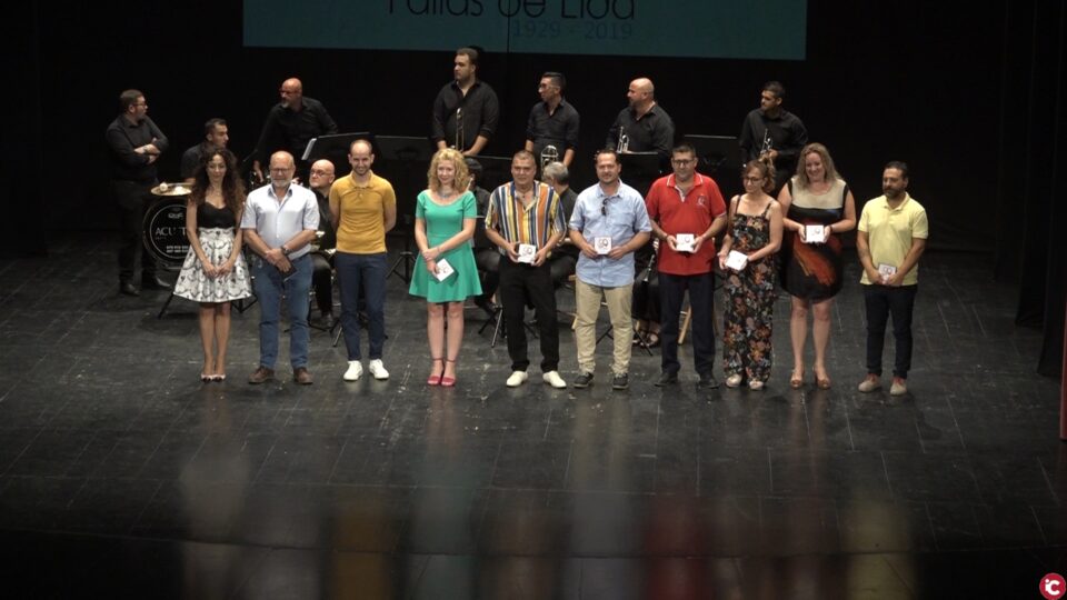 Las Fallas de Elda prenden la llama del 90 aniversario