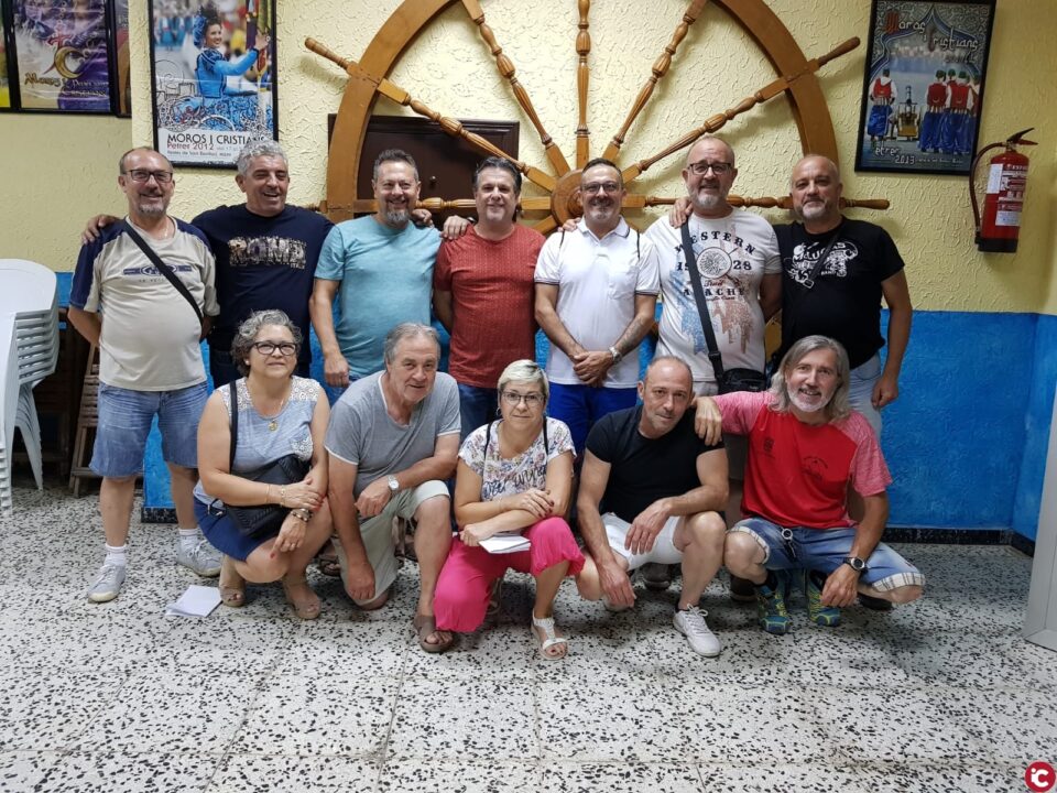 Nueva Junta Directiva de la comparsa de Marinos