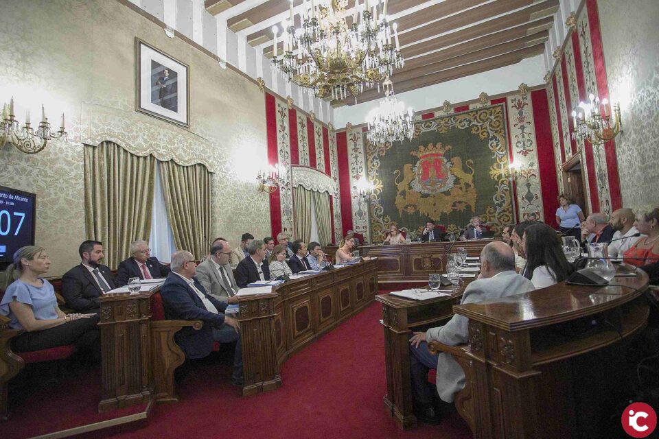 El alcalde de Alicante ha pedido a la nueva corporación municipal diálogo