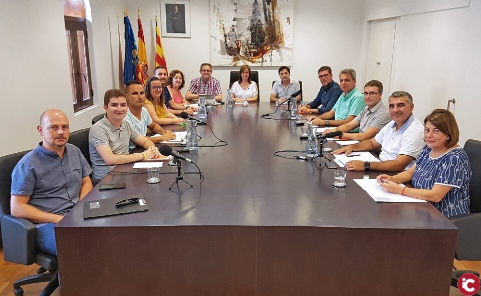 El PSOE reparte provisionalmente las competencias del gobierno municipal a la espera de un pacto estable en Xixona