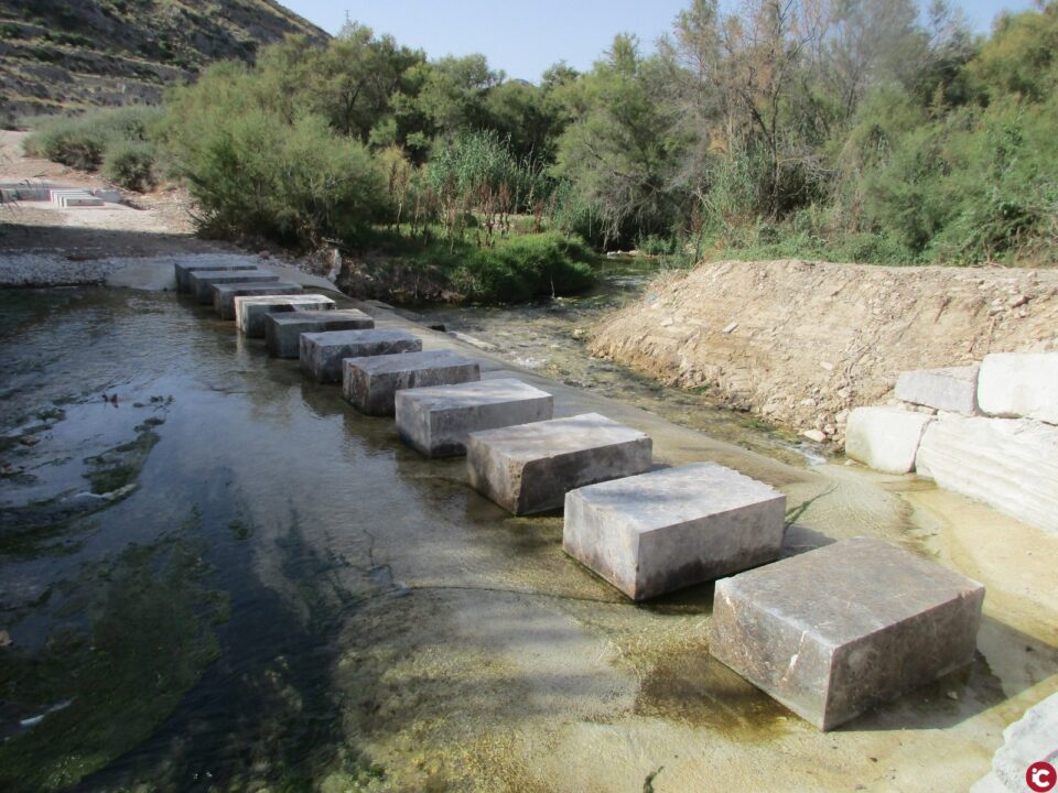 El Ayuntamiento de Elda rehabilita un paso natural del río Vinalopó desaparecido tras las lluvias torrenciales