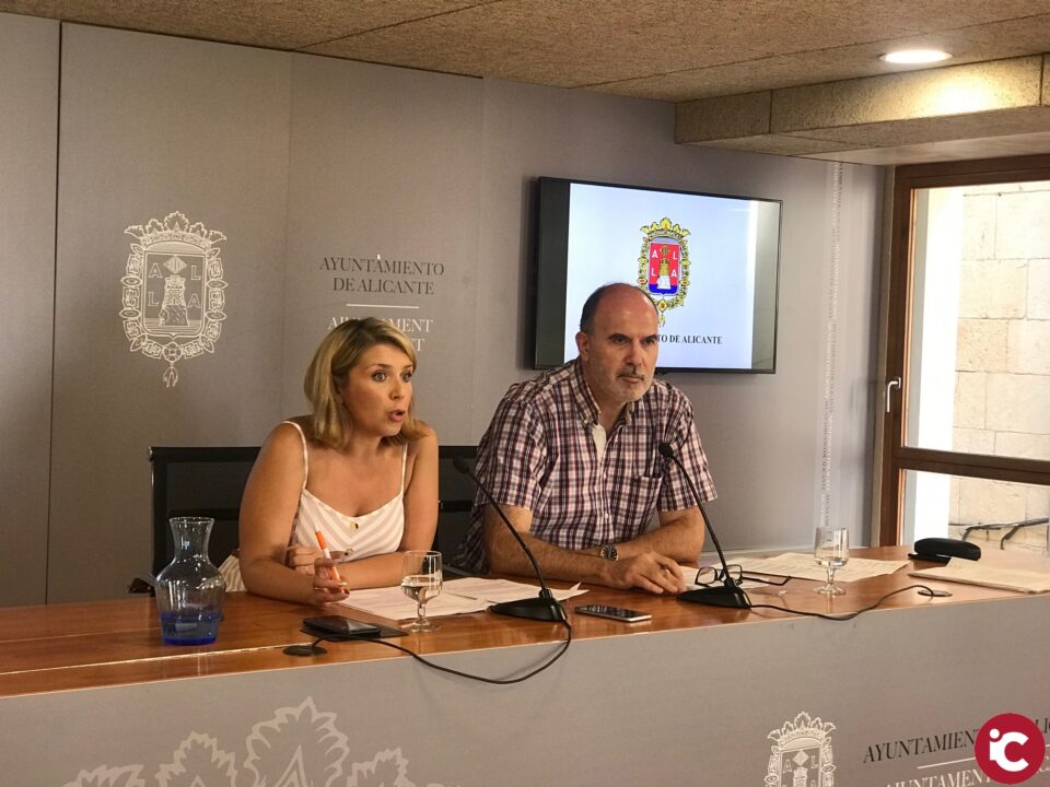 El Ayuntamiento comienza la renovación de los juegos infantiles y biosaludables en los parque y plazas de la ciudad con una inversión de 392.499 euros