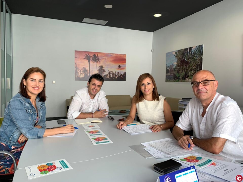 El Ayuntamiento de Elda busca generar sinergias con los empresarios locales para potenciar el empleo