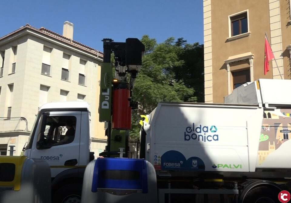 El Ayuntamiento de Elda y FOBESA refuerzan la recogida selectiva de residuos con tres camiones nuevos y un aumento del número de contenedores
