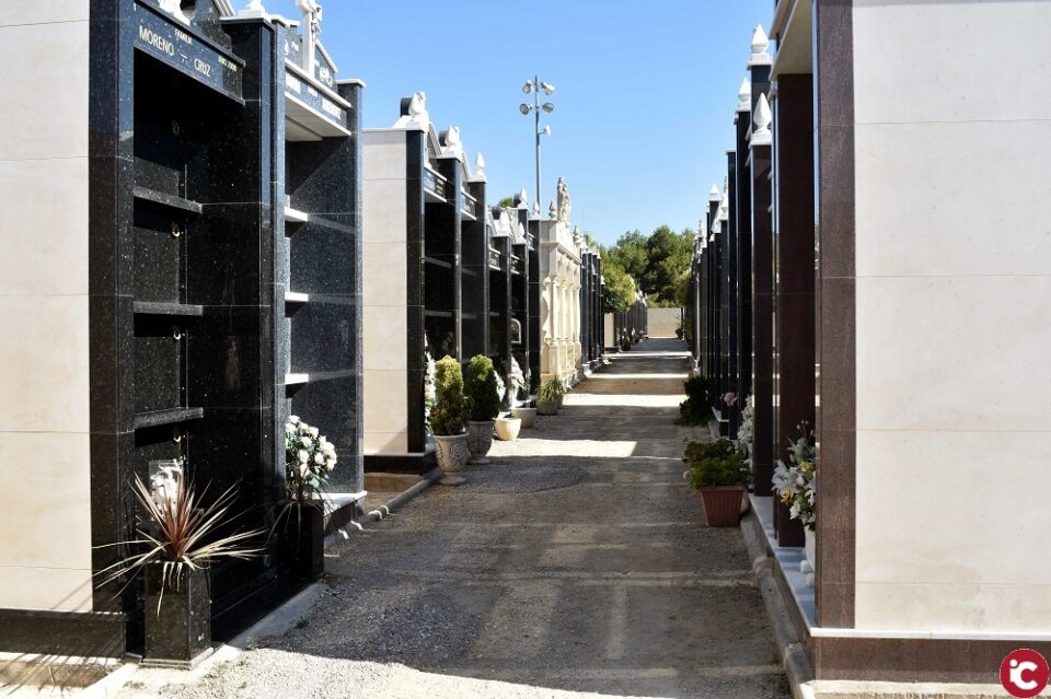 El Ayuntamiento de Petrer invierte 40.000 euros para seguir mejorando el Cementerio Municipal