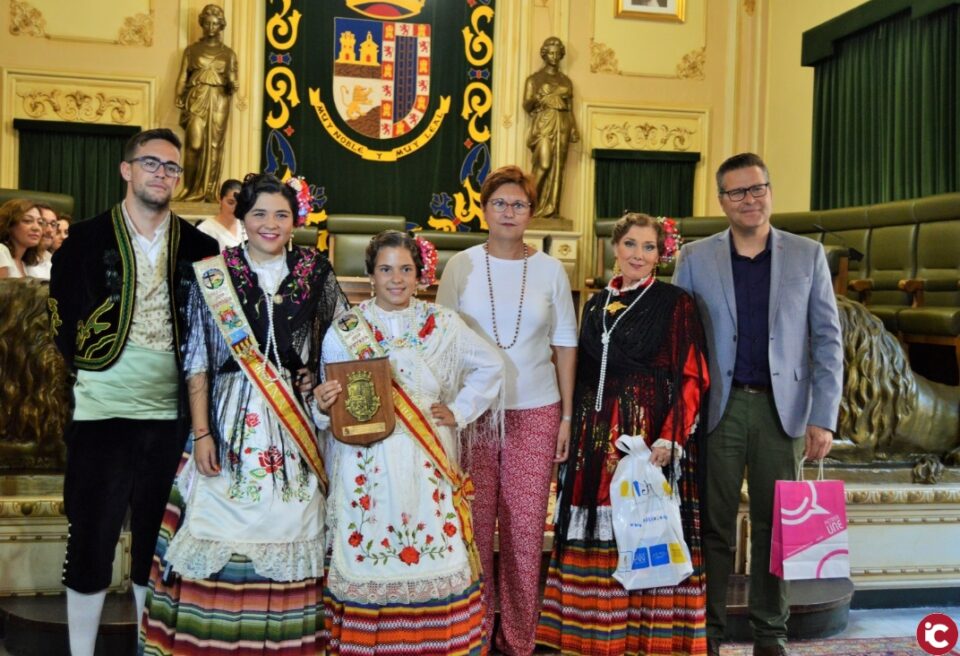 Las Fiestas de la Santa Cruz participan en las Fiestas de Vendimia de Jumilla