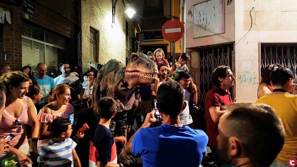Petrer se trasladará al jurásico con un novedoso mercado en el que habrá actividades de ocio y réplicas de dinosaurios