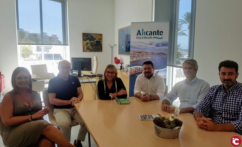 Alicante lidera la llegada de extranjeros y el gasto turístico en un año de descenso en España