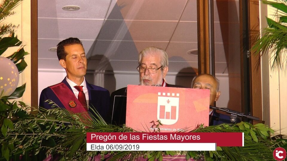 Miguel Barcala ha anunciado las Fiestas Mayores con una Plaza aborrotada de público