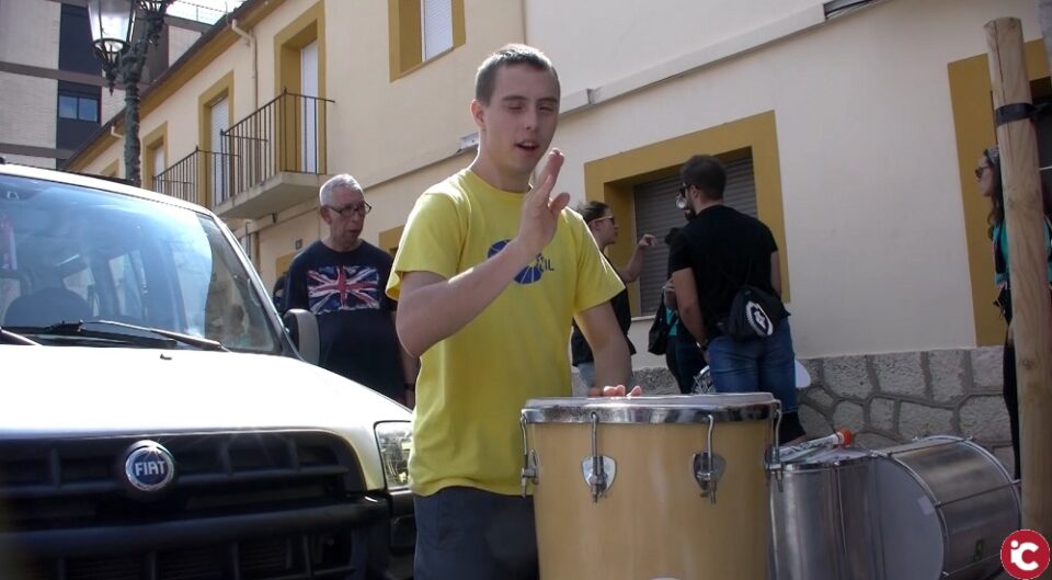 Paella i Batukada per l'Associació Llum i Vida d'Onil