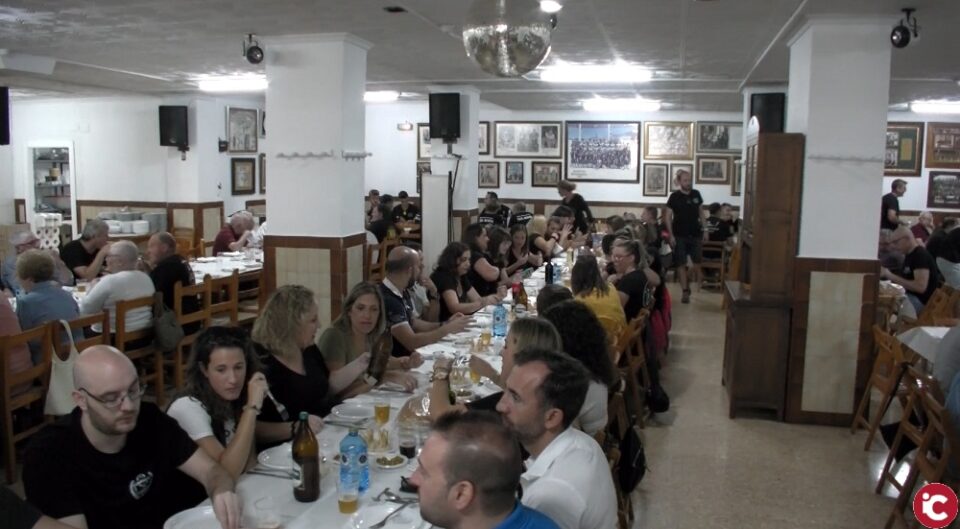 Dinar i Festa a les comparses dels Estudiants i dels Cristians