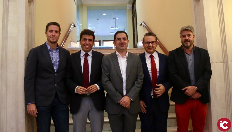 El presidente de la Diputación de Alicante inaugura el I Foro UEPAL en la Cámara de Comercio de Alcoi