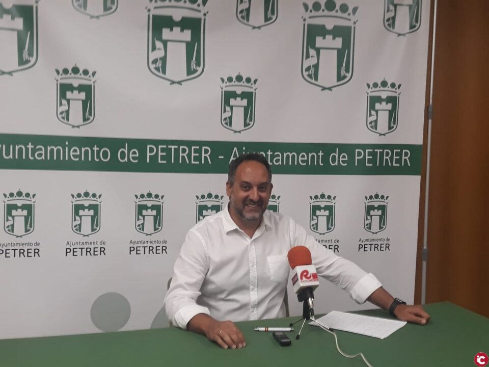 PP Petrer: 100 primeros días del PSOE PETRER = 100 FOTOS DE LA ALCALDESA