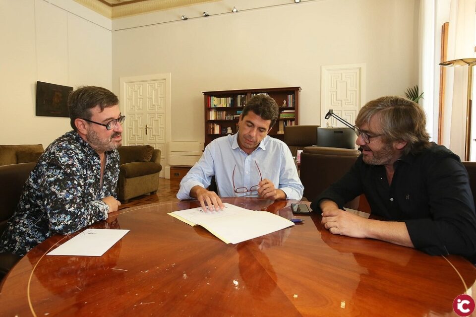 Carlos Mazón se reúne con los alcaldes de Ibi