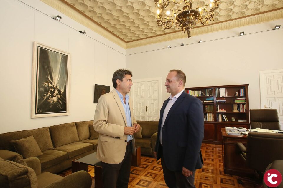 El presidente de la Diputación de Alicante y el vicepresidente segundo del Consell abordan diversos asuntos de actualidad