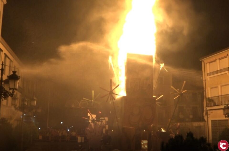 Fallas día 29 de septiembre: Noche de la "Cremà"