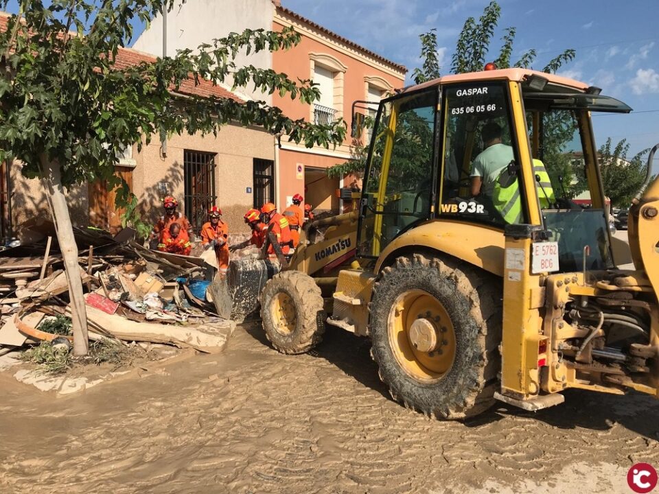Reconocimiento público a los Bomberos del SPEIS y los voluntarios de Protección Civil por su labor en las inundaciones de la Vega Baja