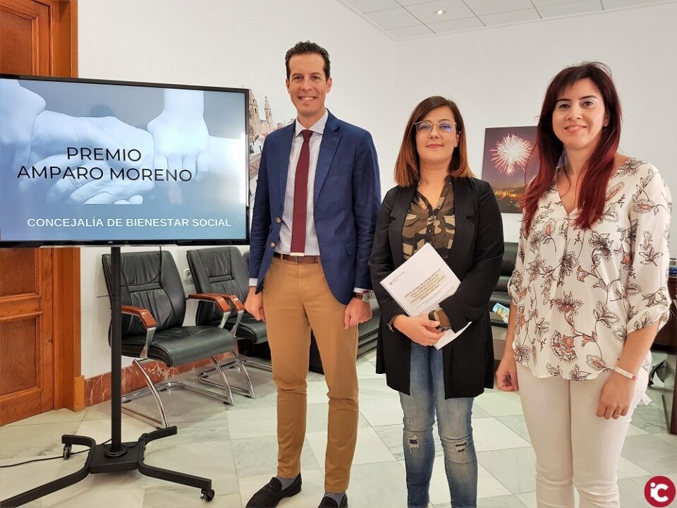 La Conselleria de Igualdad premia al Ayuntamiento de Elda por uno de sus programas de actuación de Servicios Sociales