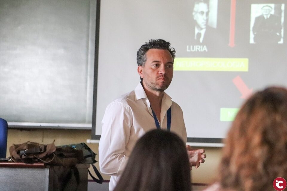 Investigadors de la Universitat d'Alacant desenvolupen una aplicació per a la salut per a persones amb TEA i discapacitat intel·lectual