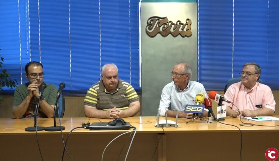 El Centro Comercial Ferri apuesta por el Villena C.F.