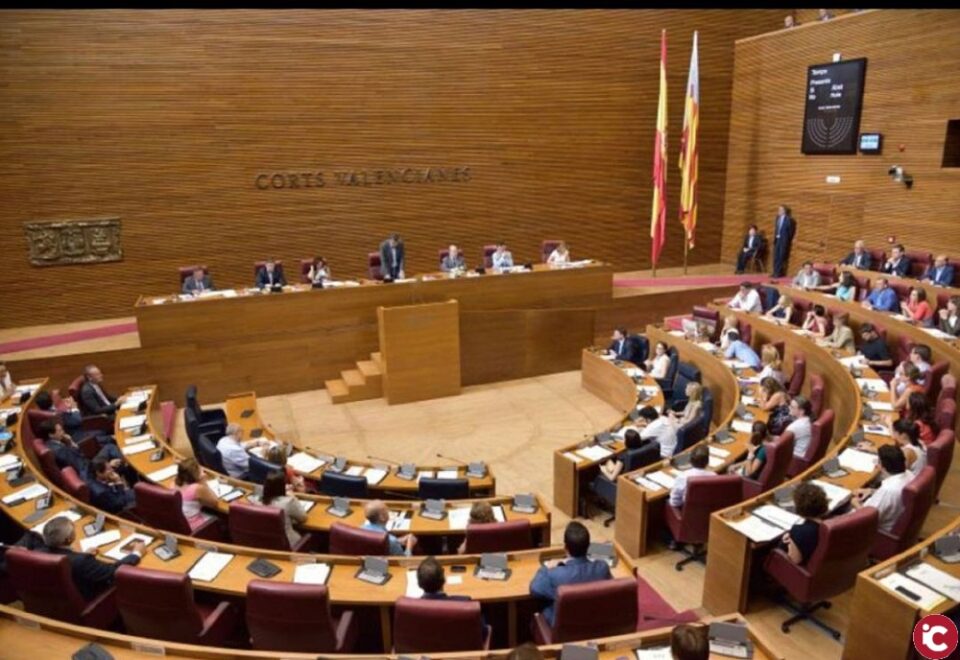La Generalitat distingeix a Sol Picó i Carmen Llorca en el 9 doctubre