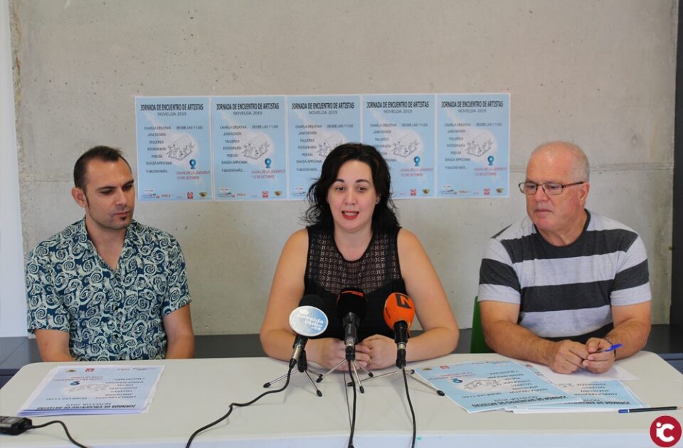 El Casal de la Juventud acoge un encuentro de artistas locales