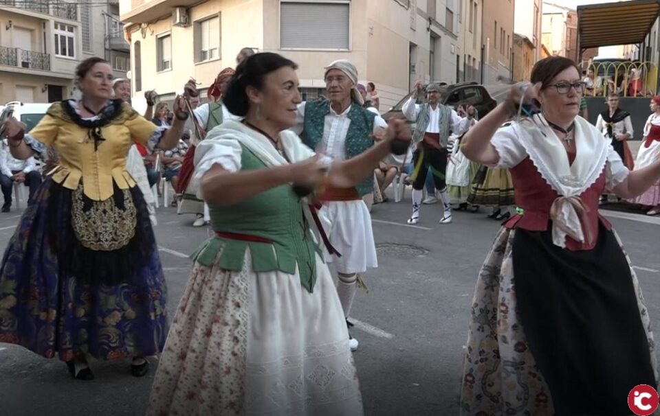 La localitat de Banyeres de Mariola celebra el 9 d'Octubre amb Danses Populars