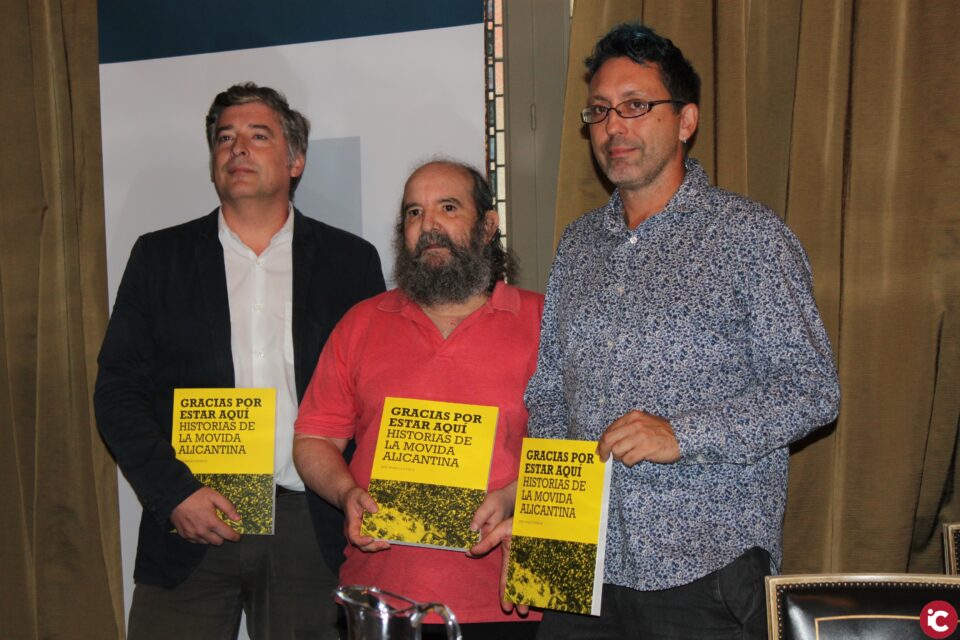 José María Esteban recull en un llibre les històries de la "movida" alacantina