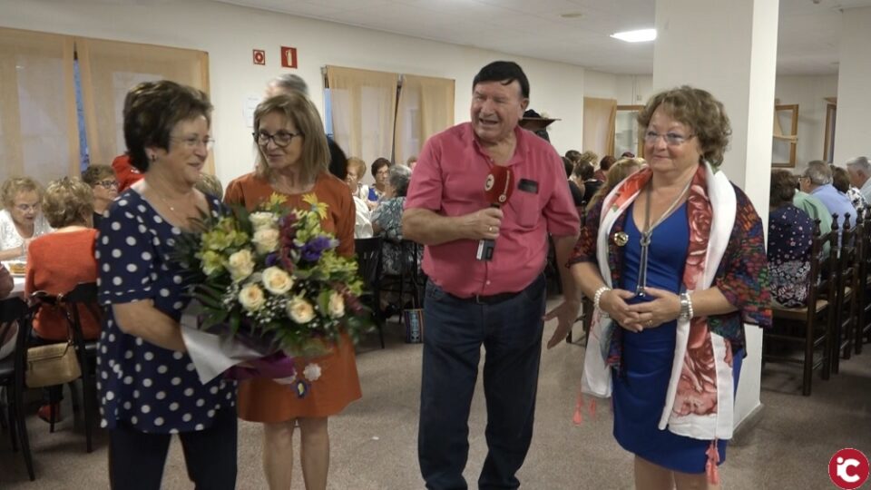LAssociació de Pensionistes de Muro presenta a la seua Reina i Dames i es prepara per a la Seua Setmana Cultural.