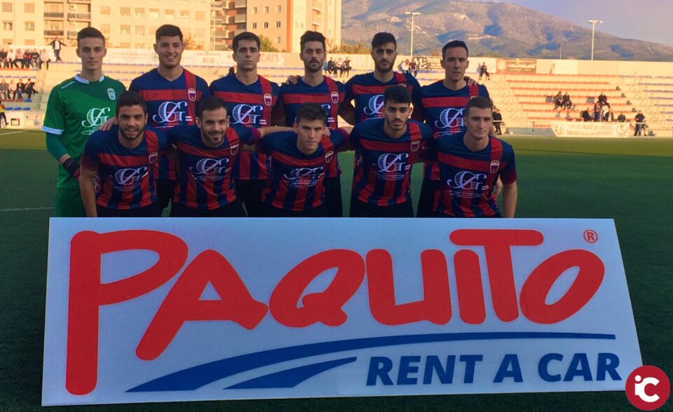 El Deportivo Eldense toca fondo ante el colista Silla