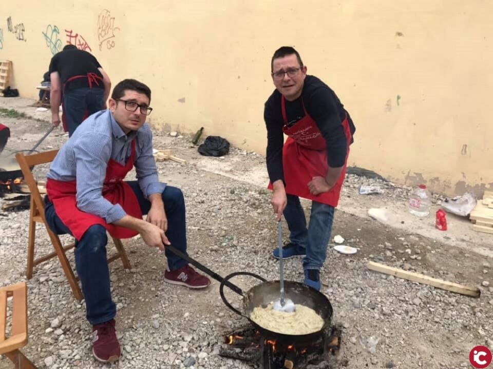 La Comparsa de Turcos celebró su tradicional concurso de gachamigas