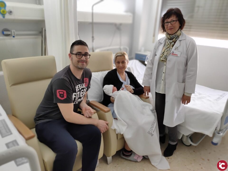 El primer nacido en España en 2020 nace en el Hospital General Universitario de Elda