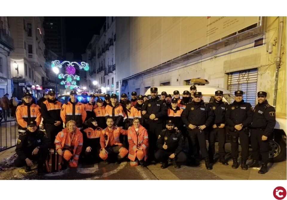 El Ayuntamiento organiza con más de doscientos Policía Locales y voluntarios de Protección Civil los dispositivos de seguridad para celebrar las dieciséis cabalgatas de Reyes Magos y Carteros Reales de Alicante