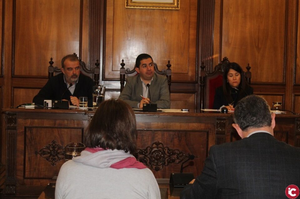 El Ple acorda la permuta de ledifici de la placeta de la Mare de Déu per tres immobles de la Generalitat