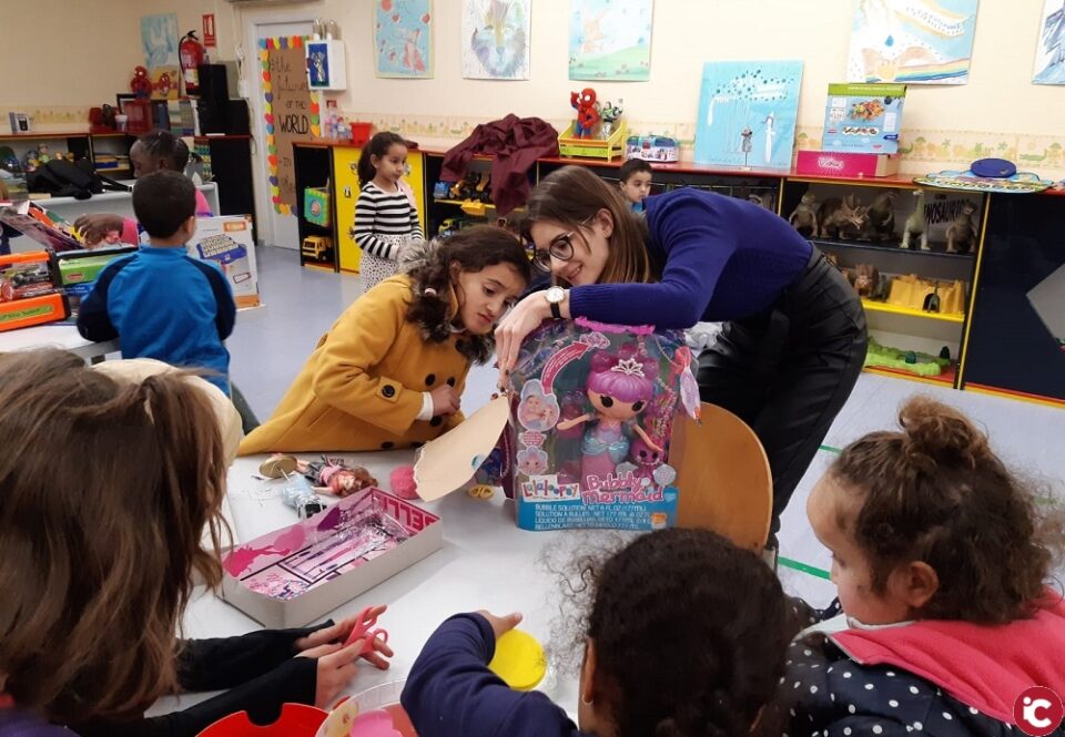El Ayuntamiento de Elda renueva los juguetes didácticos y el material educativo de la ludoteca Gloria Fuertes
