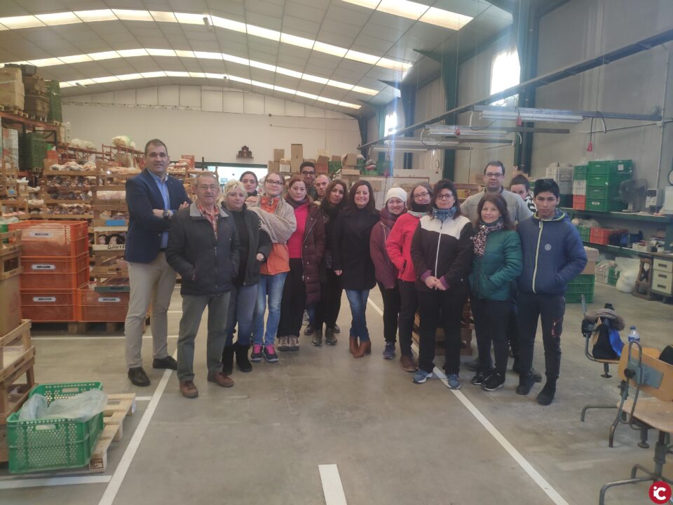 Comienza la formación Operario polivalente en la fabricación de muñecas