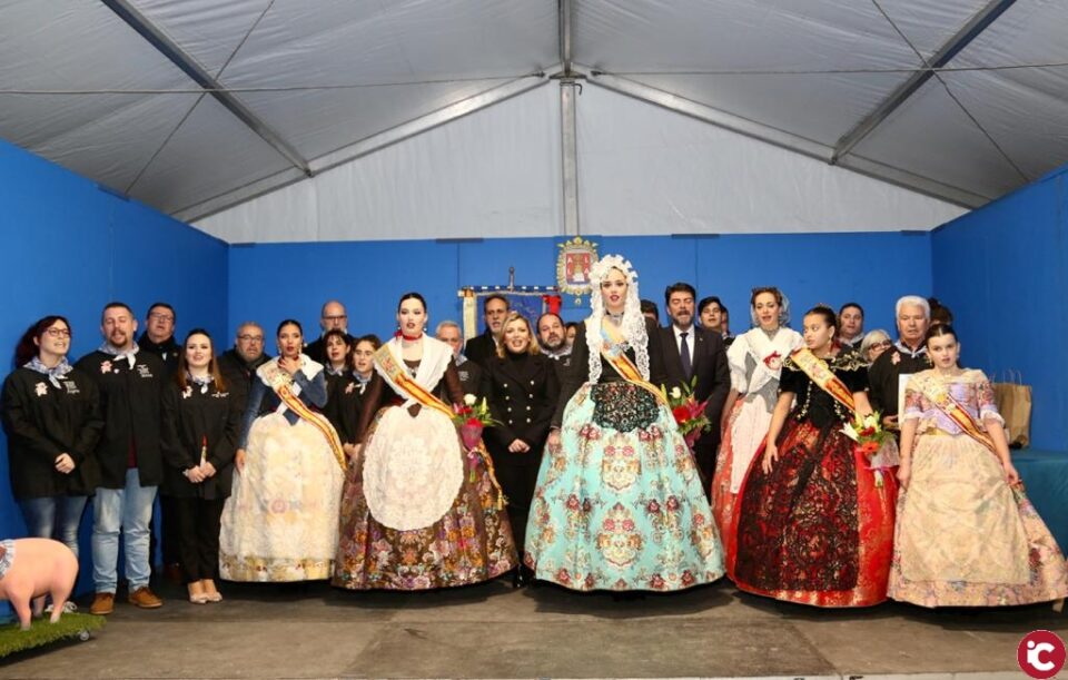 El alcalde pregona el Porrate de San Antón y recuerda la figura del pintor Manolo Reig