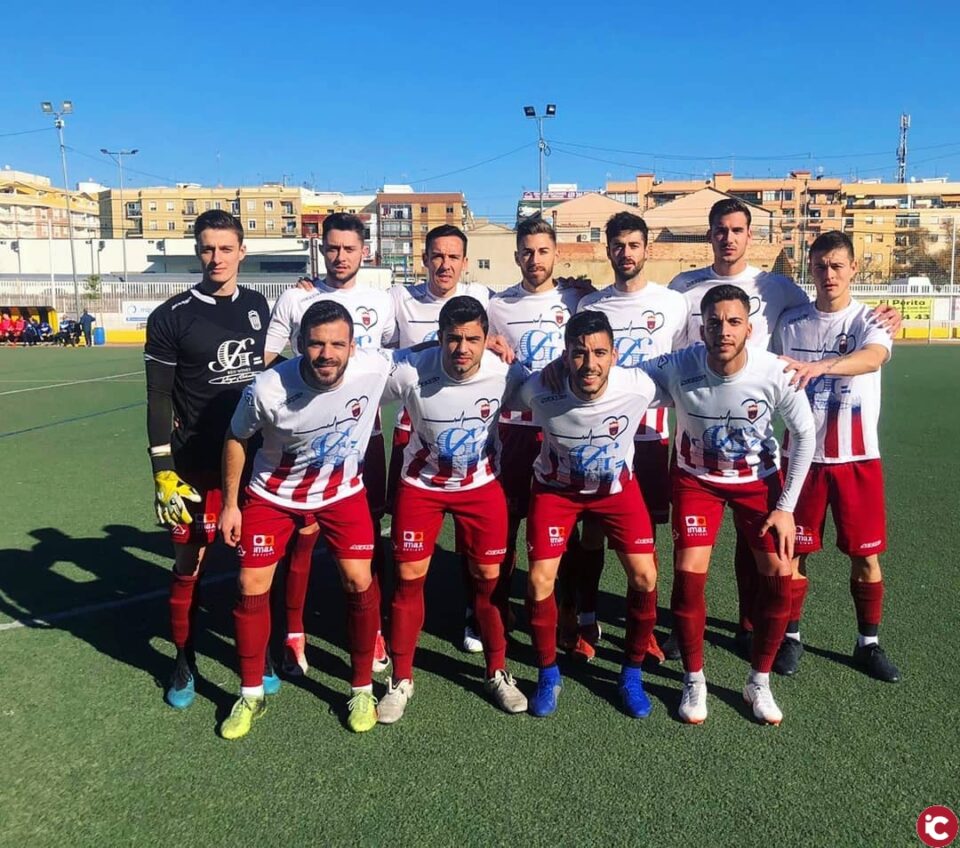 Mikel Uriarte anota el gol del empate del Eldense en el alargue
