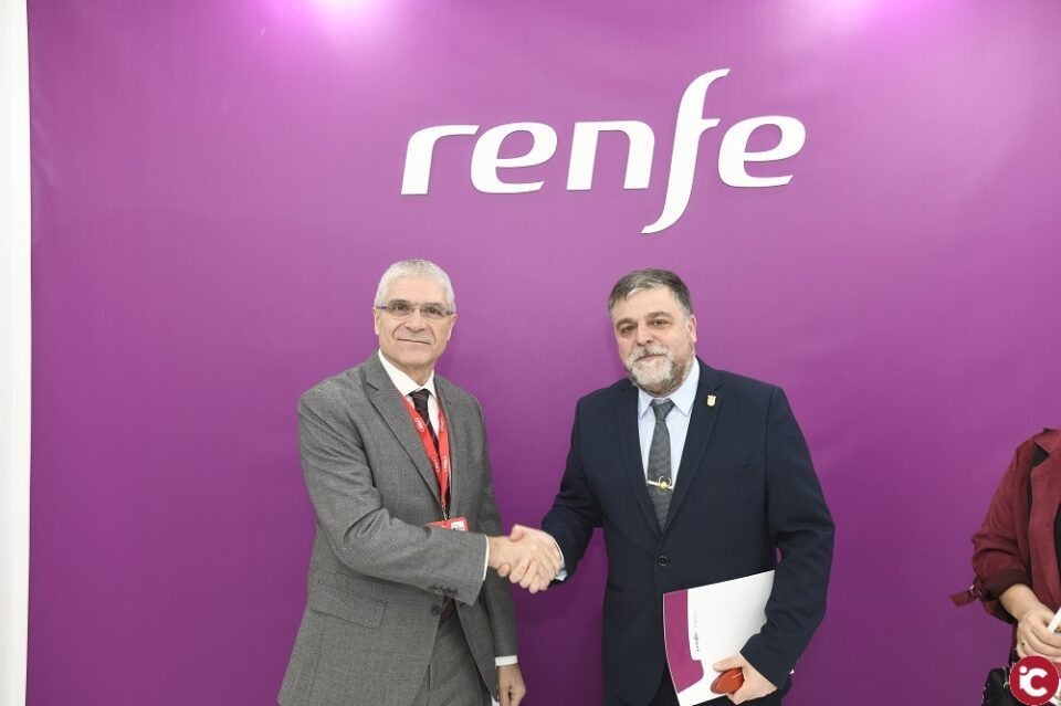 Renfe y el Ayuntamiento de Villena promocionan el uso del tren para visitar la ciudad