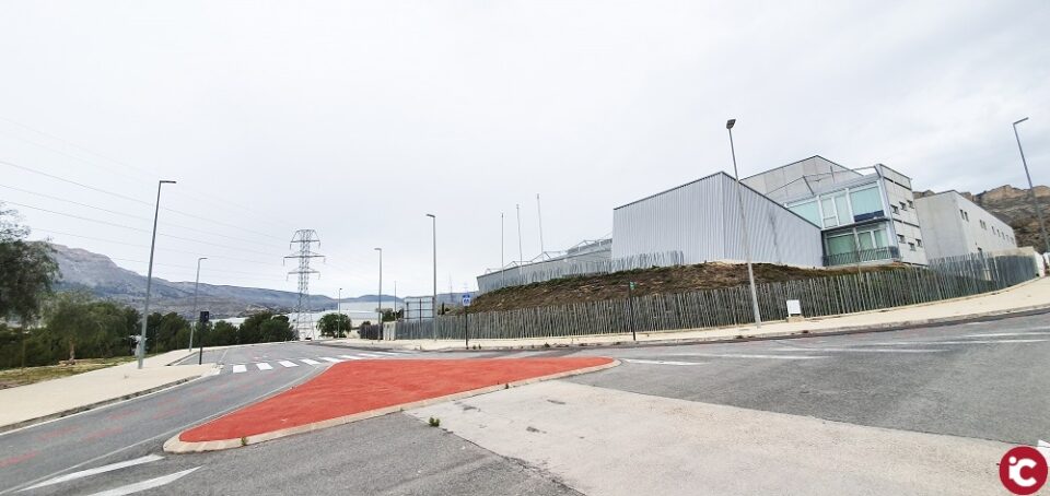 El Pleno aprueba por unanimidad poner el nombre de José Enrique Garrigós a la calle del Consejo Regulador del turrón