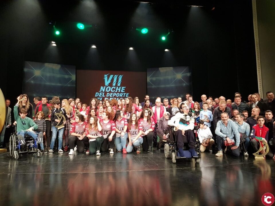 Elda premia en la VII Noche del Deporte Eldense el esfuerzo de sus deportistas