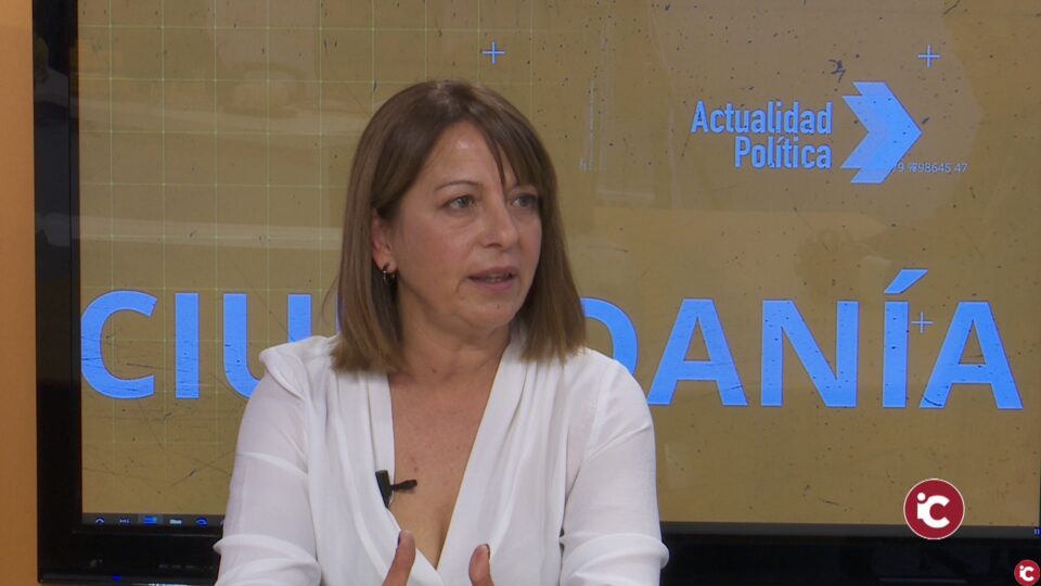 Hoy se acerca al plató de "Actualidad Política" María José Villa Concejal del PSOE de Aspe