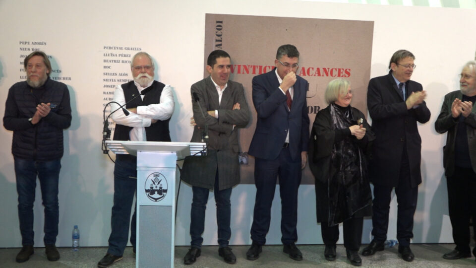 Exposició "25 Anys de Vacances d'Ovidi"