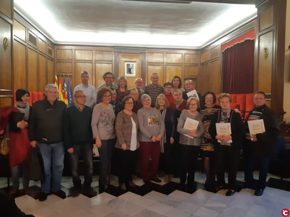 Margarita Company i Adoración León guanyen el concurs literari de les Aules de la Tercera Edat