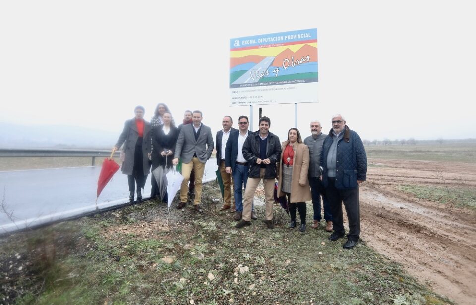 El presidente de la Diputación de Alicante visita Beneixama