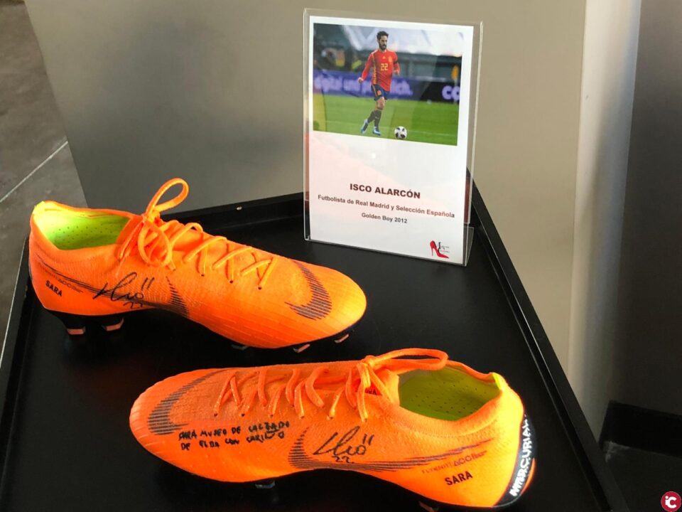 El Museo del Calzado aumenta su colección con las zapatillas de cinco deportistas de élite