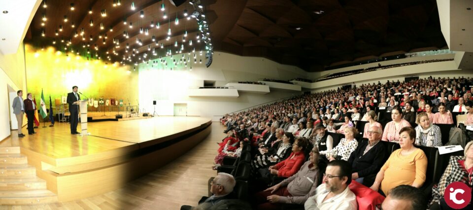 Luis Barcala recibe el nombramiento de Andaluz del Año de la Federación Cultural de Andalucía al Sur de la Comunidad Valenciana