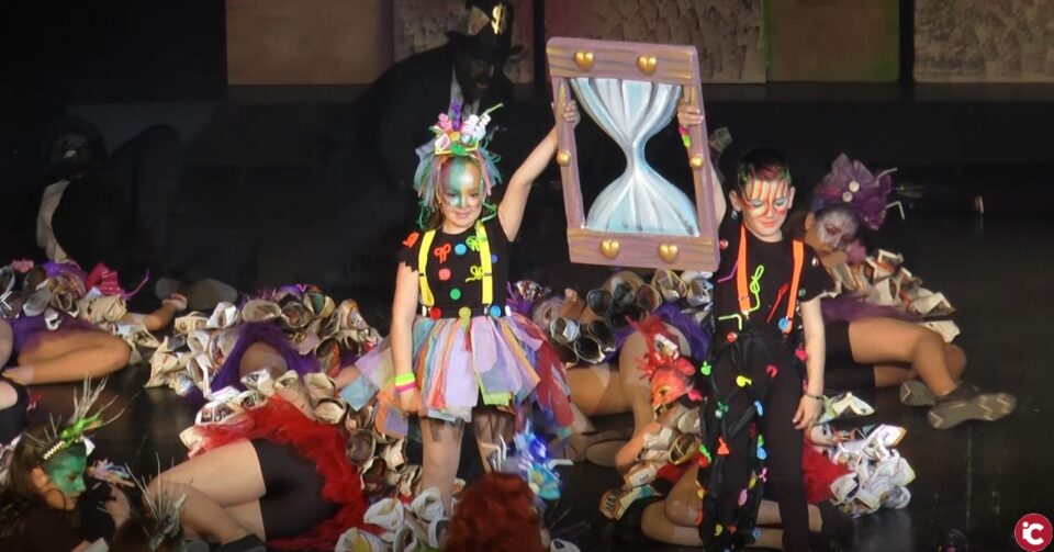 Las Fallas de Elda celebraron su XXI Festival de Playbacks