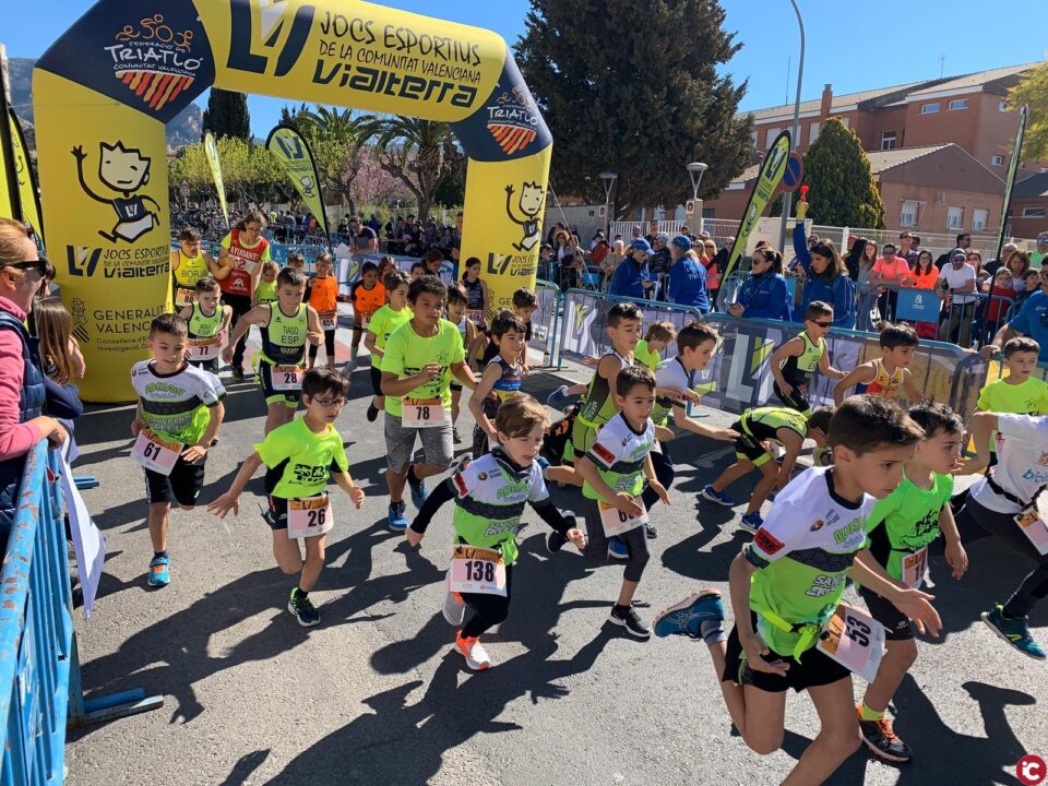 Petrer vivió una gran mañana de domingo con su Duatlón Escolar