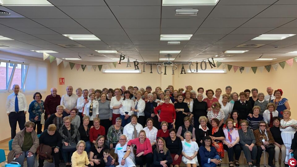 La mitad de la población mayor de 65 años de Petrer ya se beneficia de las actividades y servicios ofrecidos por el Ayuntamiento